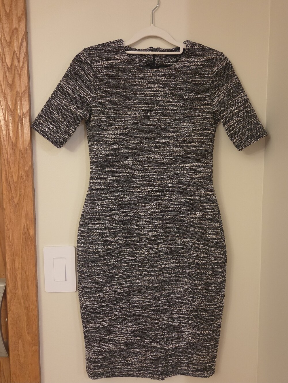 Bannana Republic Classic Black and White/ivory Tweed Sheath Dress Petite 00